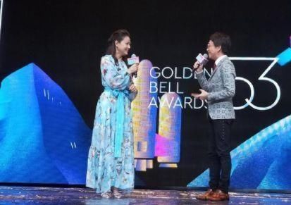 當51歲周海媚撞衫42歲舒淇，女神和婦女的差距果然很大！