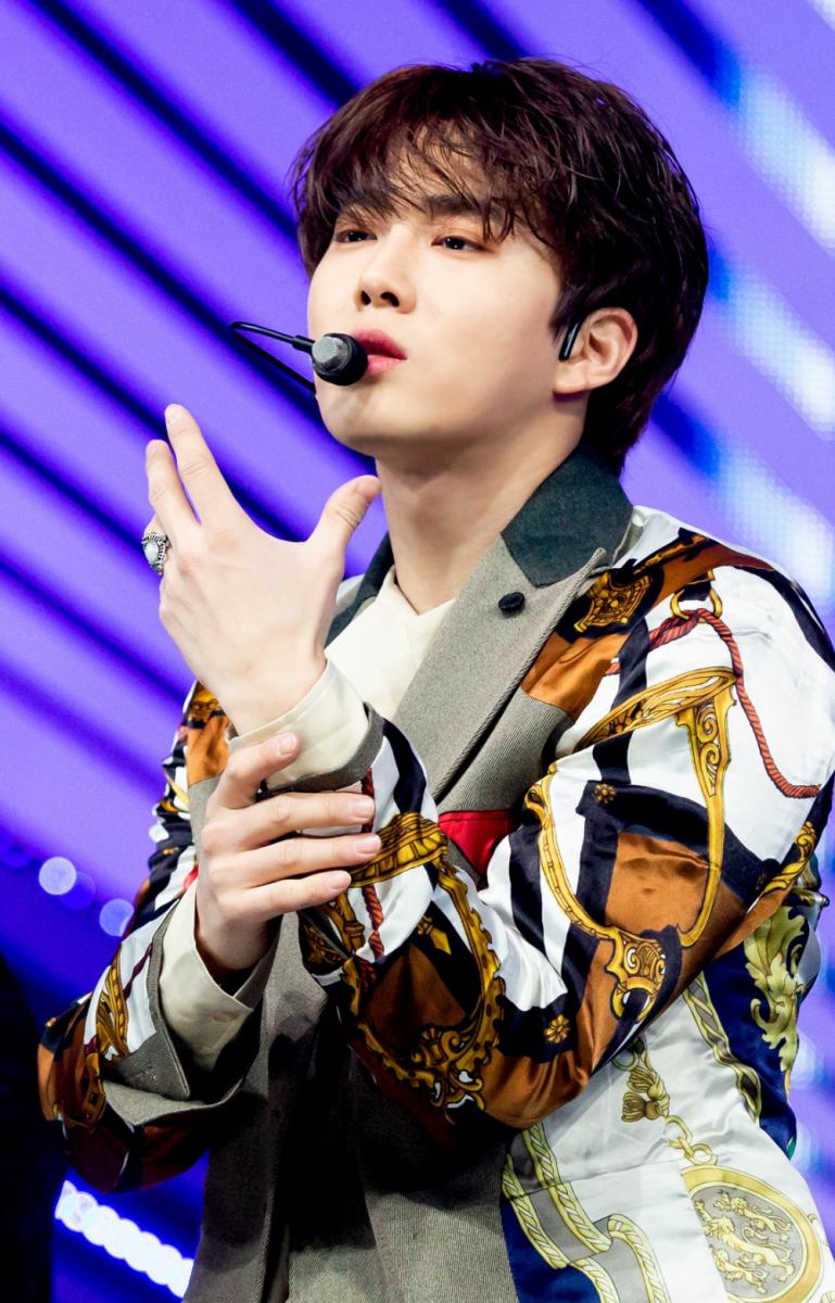 [EXO][新聞]181219 經營困難還在堅持的背後：燦烈曾拜託媽媽留下vivapolo