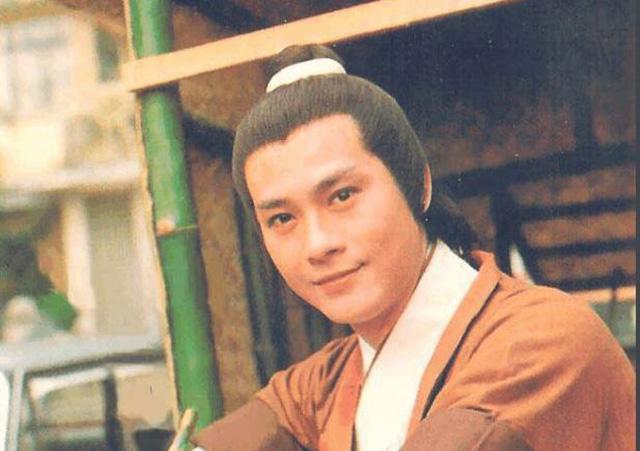 男星們的18歲：鍾漢良、張衛健、古天樂都被焦恩俊和他比下去了 