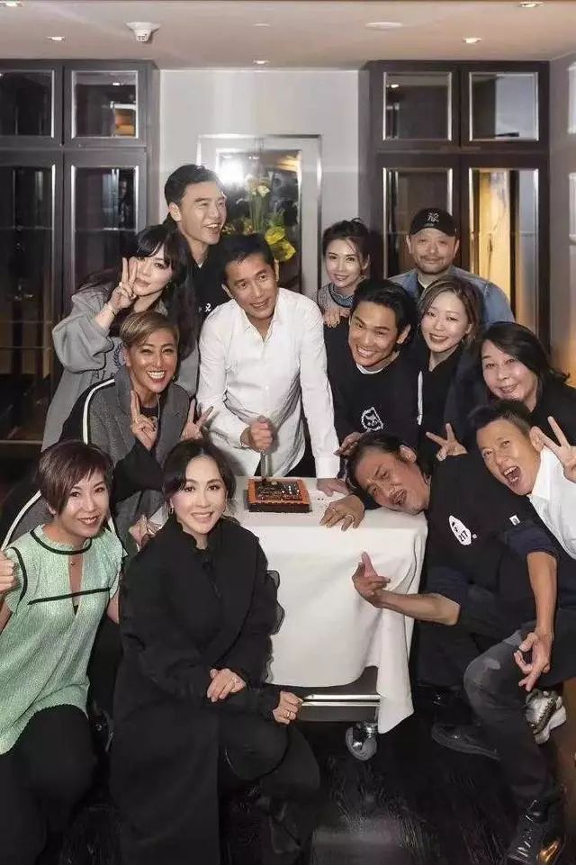 張智霖是她表弟，四大影帝是她好友，火鍋店開業驚動大半個娛樂圈！