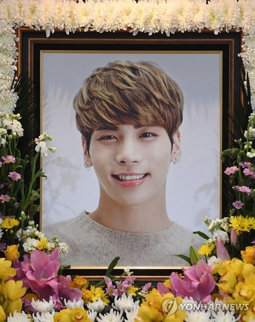SHINee鍾鉉逝世一周年 經紀公司發文悼念