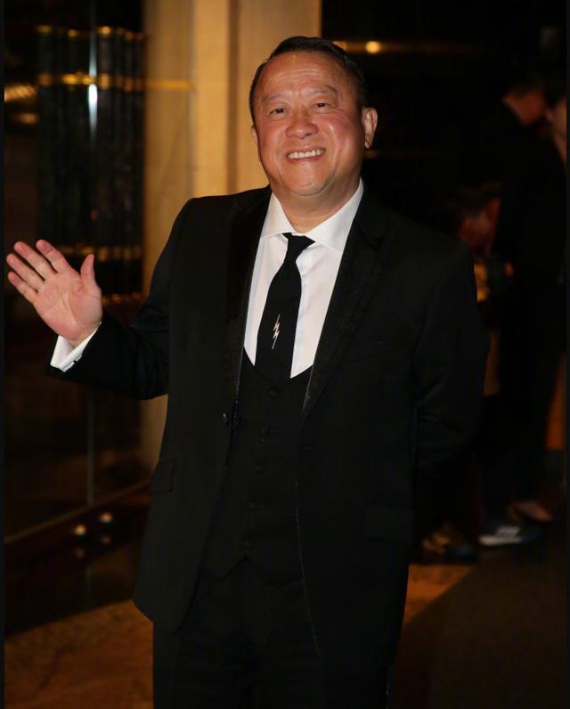 向華強70歲生日港星全來了！關之琳、劉嘉玲像在走紅毯，古天樂真帥！ 