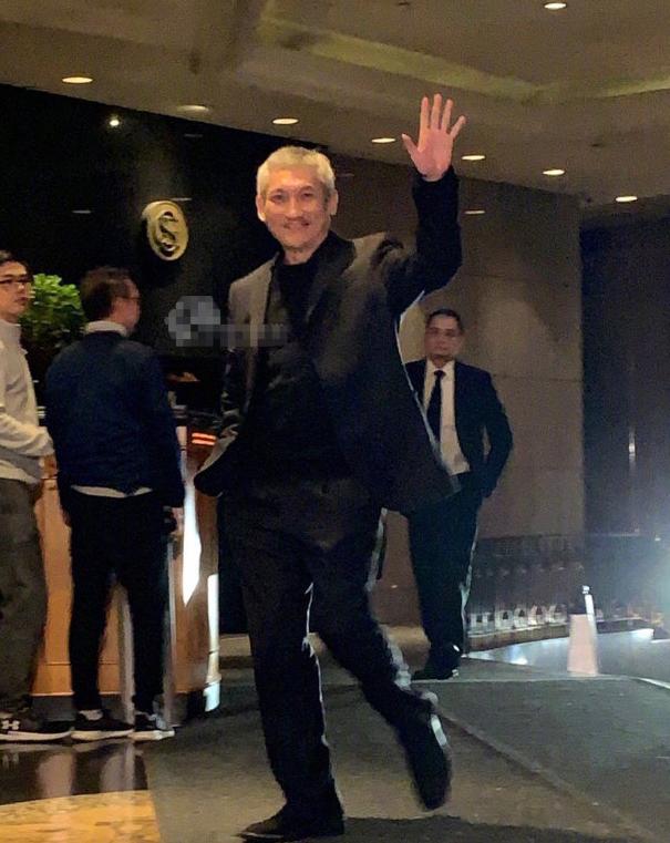 向華強70歲生日港星全來了！關之琳、劉嘉玲像在走紅毯，古天樂真帥！ 