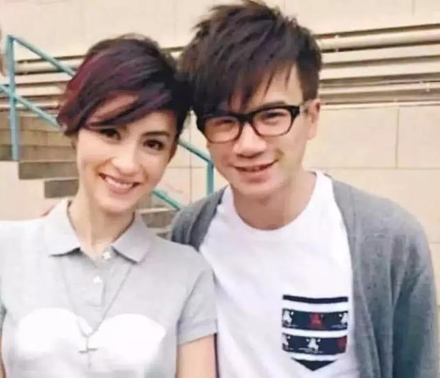張柏芝真的生了第三胎！ 「小王子」已滿月，她曬了張四人「合影」 