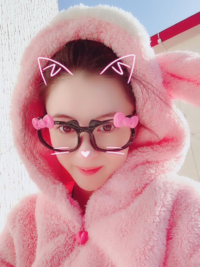 今日張柏芝產後首度現身，疑帶小王子出門！飛吻送給網友望能相遇