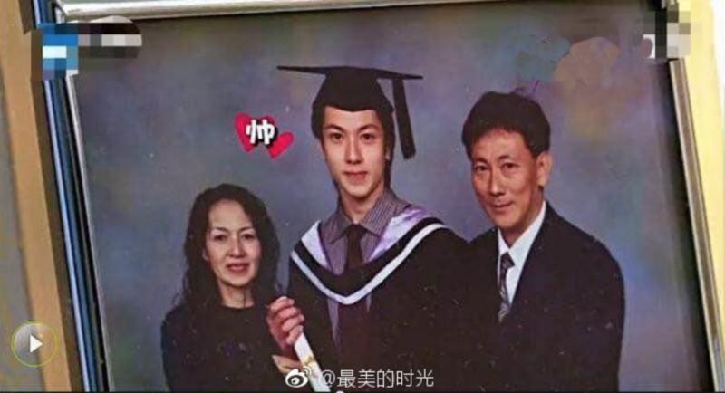 父子倆都與初戀結婚！吳尊首談「16年前失去母親」心聲...72歲爸爸憶亡妻掉淚！