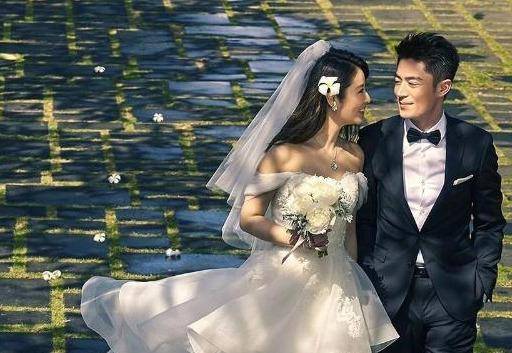  林心如2歲女兒美的過分，繼承父母的優點，真是個大眼「睫毛精」