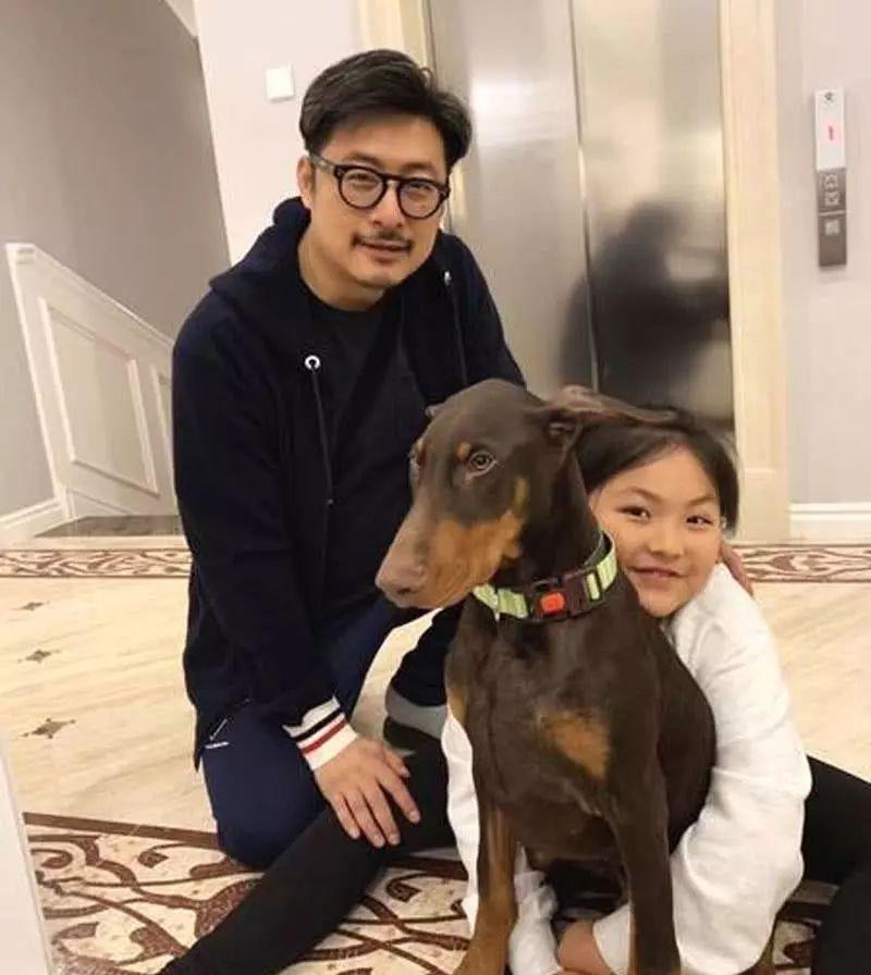大S曝李湘豪宅，超大草坪盪鞦韆，別墅室內按電梯，裝修被吐槽土！