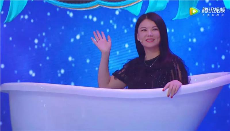 大S曝李湘豪宅，超大草坪盪鞦韆，別墅室內按電梯，裝修被吐槽土！