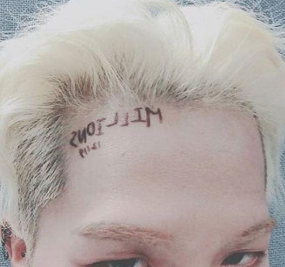 Jennie最後一次公開打榜，穩拿第一！和宋旻浩一起合影紀念