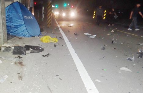 驚悚畫面！18歲高職生撞死人　擁2輛賓士跑車愛搶快 