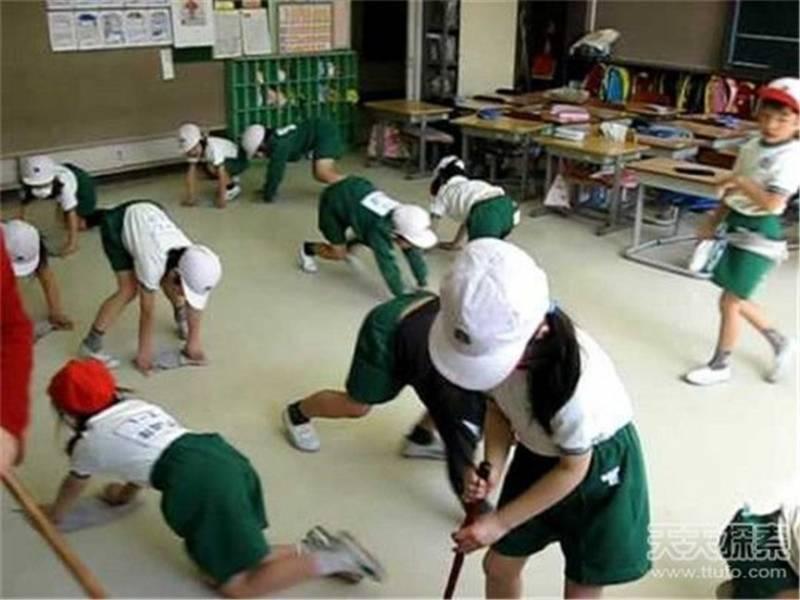 27個驚人細節徹底顛覆你對日本的認知！日本女生穿和服不能穿小褲褲，原來是…XDXD