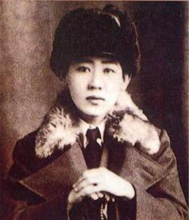 川島芳子被捕入獄，被折磨3年才槍斃，臨死前提出一個奇葩要求！