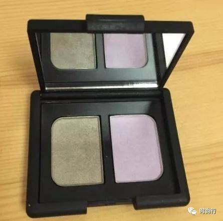 4盒眼影，哪個最好看？測你最近會不會有好事出現