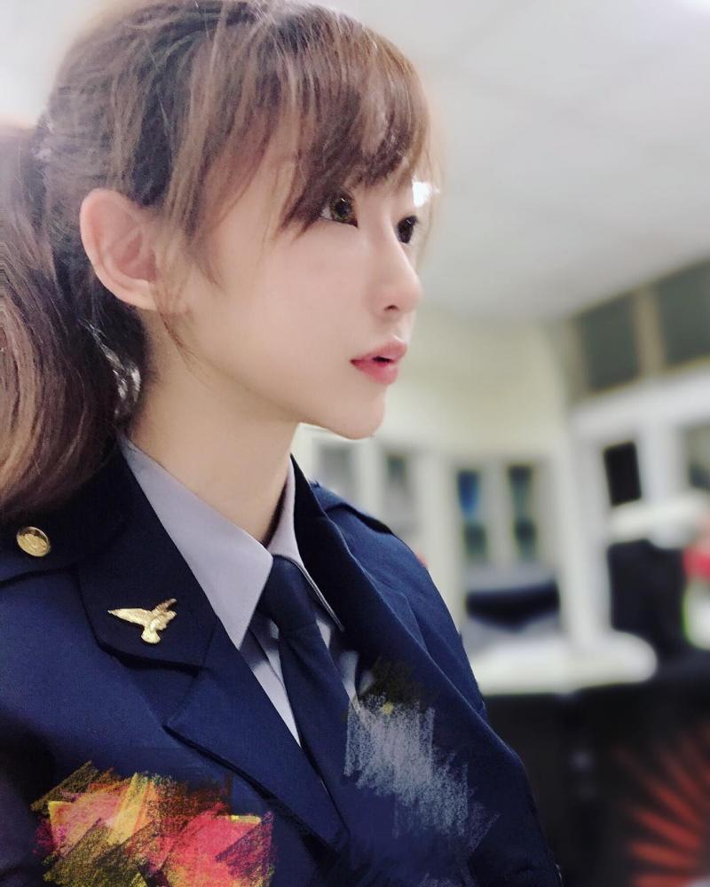 以為是田馥甄！他進急診室驚見「絕美馬尾女警」秒戀愛　網友「神出本尊」一片哀嚎：我可以等！ 