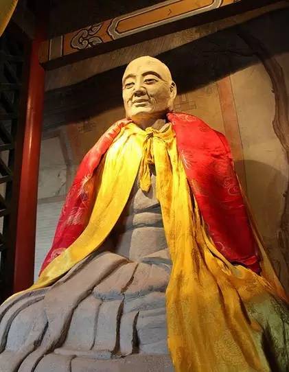 全球罕見！山西一小寺廟裡竟有至少15座肉身佛！轉者功德無量！ 