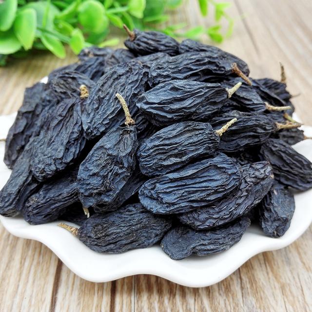 女人年過40歲，一定要多吃「這9種食物」，滿臉的膠原蛋白，讓你看起來比同齡人年輕10歲！ 