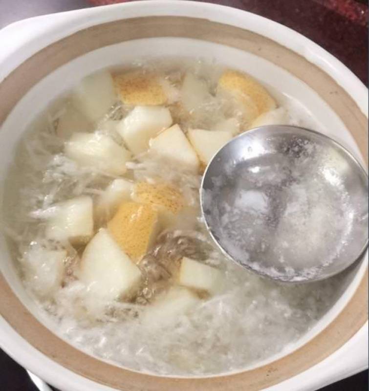 蘿蔔剝絲，梨切塊，不管寒咳、熱咳、夜裡咳，用1次就好