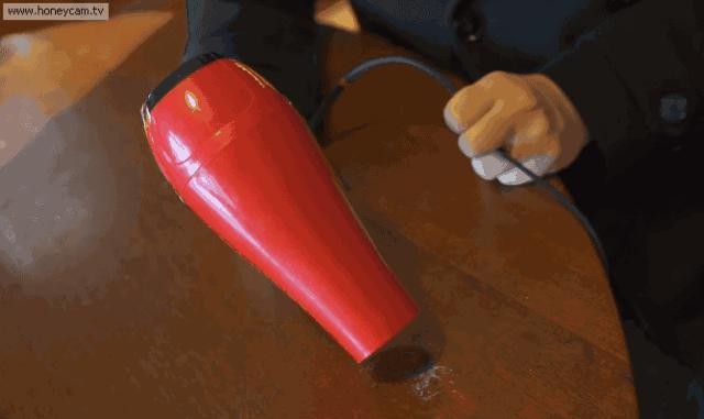 實用妙招：她用吹風機對著廚房牆壁吹一下，結果鄰居個個都學她