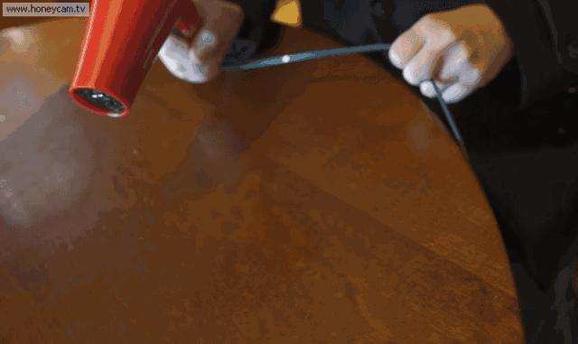 實用妙招：她用吹風機對著廚房牆壁吹一下，結果鄰居個個都學她