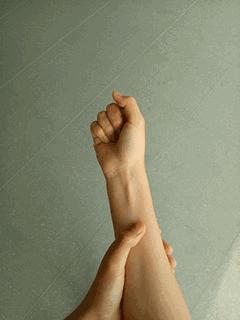 這9個動作天天練，全身經絡都疏通了（附真人示範）
