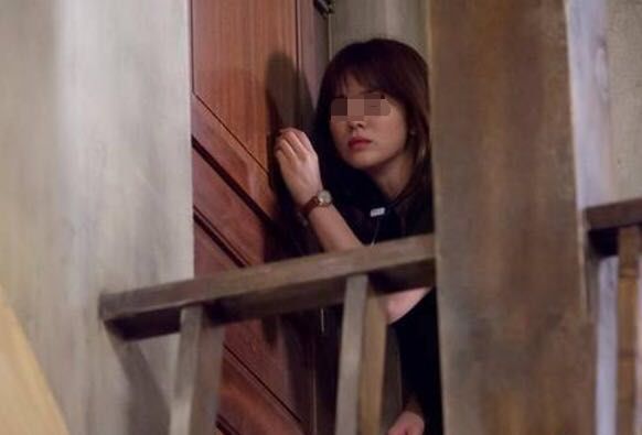 女兒夭折，婆婆裝害怕非要回老家，兒媳起疑，趁天黑跟去，報了警