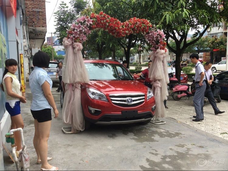 孩子剛出生，妻子就車禍身亡，兩年後婚禮現場，卻來了不速之客
