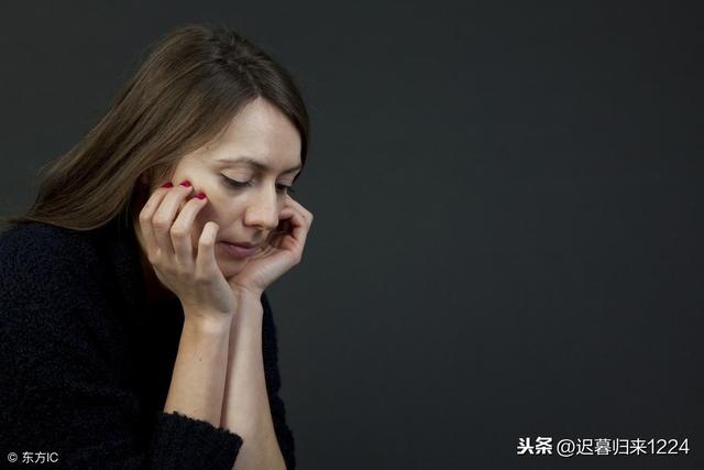 親媽：弟弟結婚要我出10萬彩禮，隨後把我行李扔出了娘家