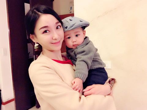 24小時在家顧孩子，真的比男人在外工作8小時還要累。一位媽媽說出了全世界母親的心聲