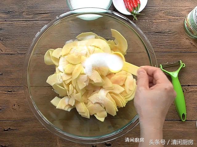 木瓜不用成熟吃了，告訴你這種新吃法，糖醋腌一腌，清脆又酸爽