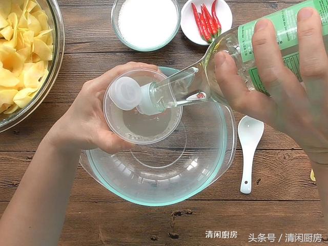 木瓜不用成熟吃了，告訴你這種新吃法，糖醋腌一腌，清脆又酸爽