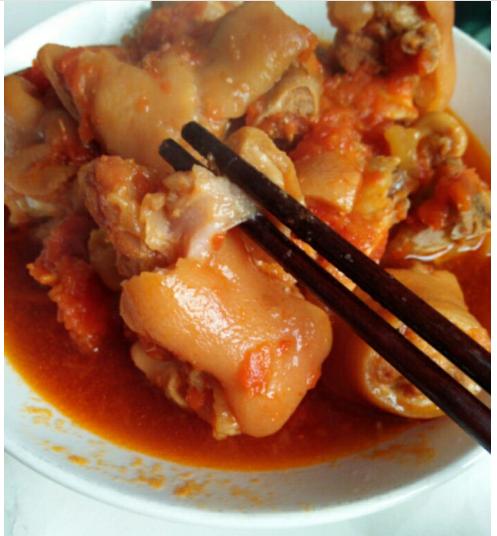 豬蹄這種做法好吃又營養，吃著一點都不膩，我也是第一次做著吃！