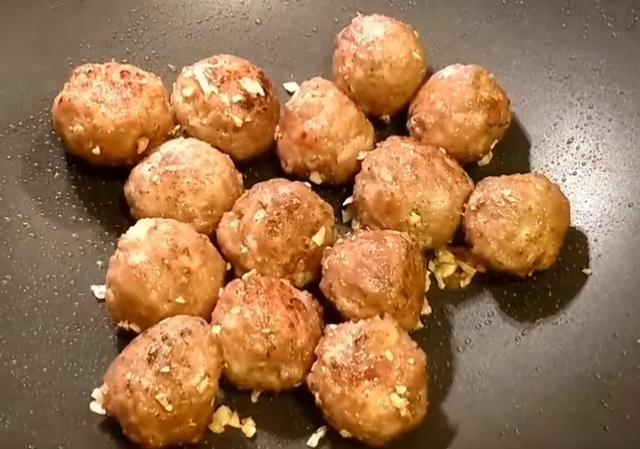 酸甜炸肉丸，在家可以這樣做，大人小孩都愛吃