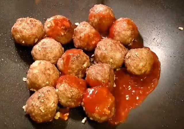 酸甜炸肉丸，在家可以這樣做，大人小孩都愛吃
