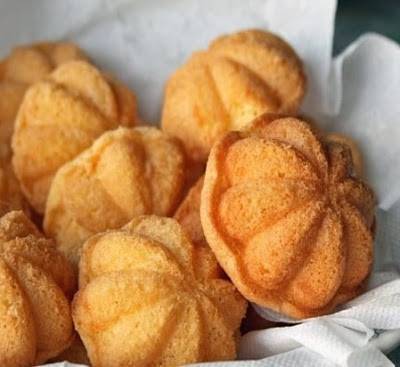 【Kuih Bahulu】傳統雞蛋糕的做法！不用等到新年，現在就可以自己做來吃啦！!