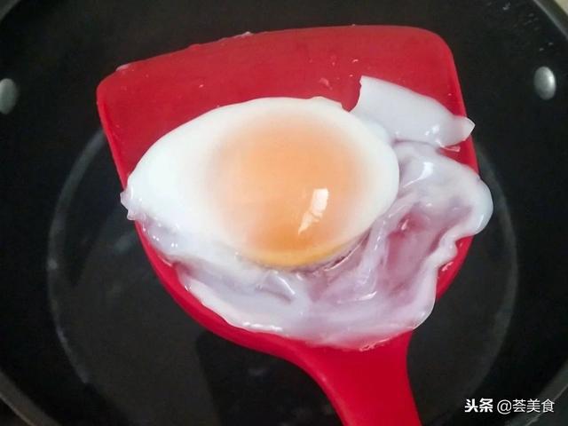 冬季最適合女人喝的一碗甜羹，改善手腳冰涼，喝出好氣色