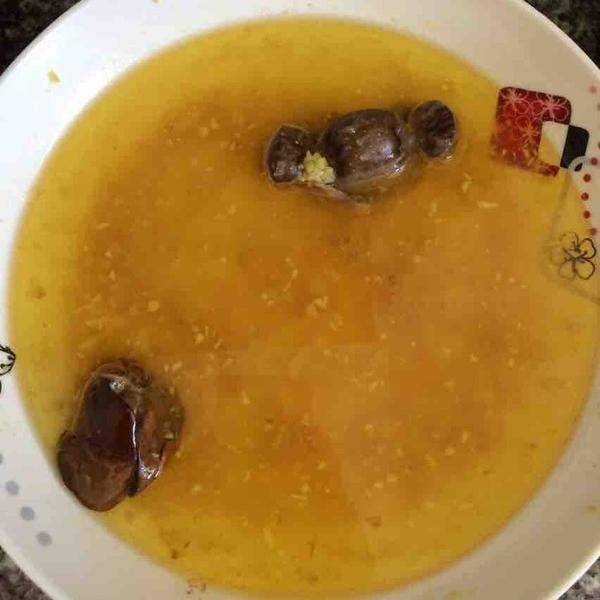 原汁隔水蒸雞——皮脆肉滑，保留雞的原汁原味