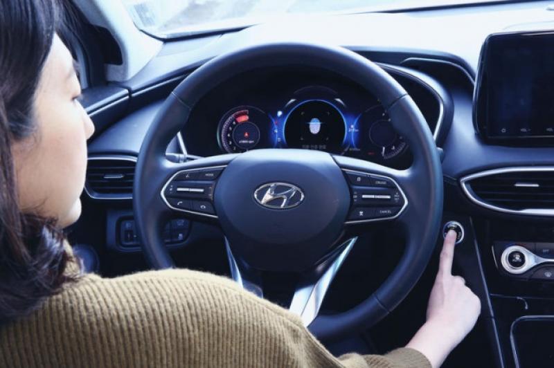比智慧鑰匙安全 5 倍！全新 Hyundai Santa Fe 首創「指紋辨識」