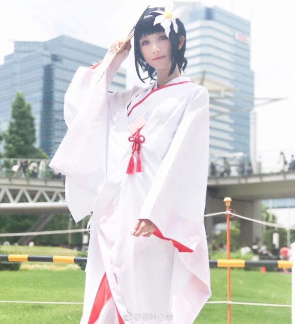  中國 Coser 在日本 C92 重現《火影忍者》雛田新娘裝，第3 認不出來是誰、第4 一秒變雛田！