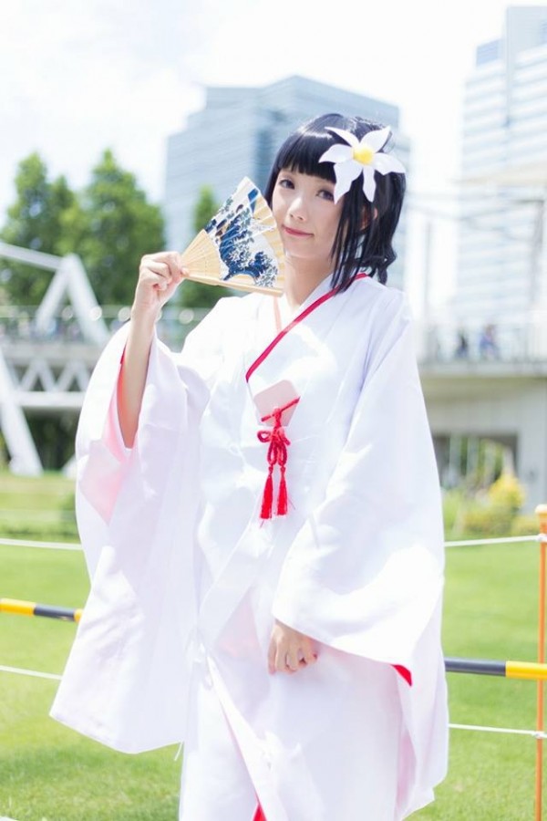  中國 Coser 在日本 C92 重現《火影忍者》雛田新娘裝，第3 認不出來是誰、第4 一秒變雛田！