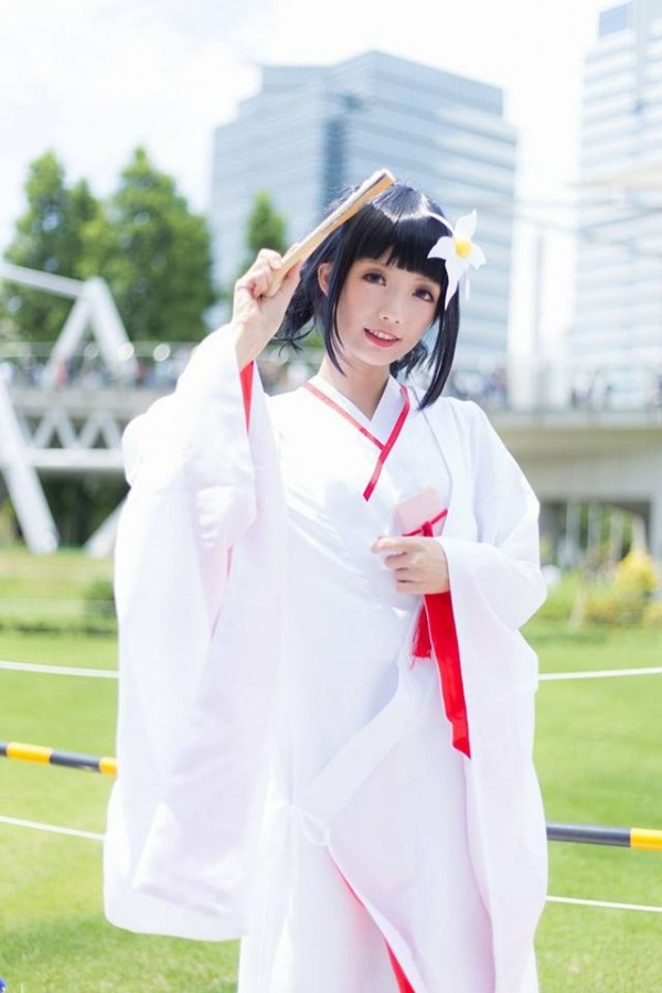  中國 Coser 在日本 C92 重現《火影忍者》雛田新娘裝，第3 認不出來是誰、第4 一秒變雛田！