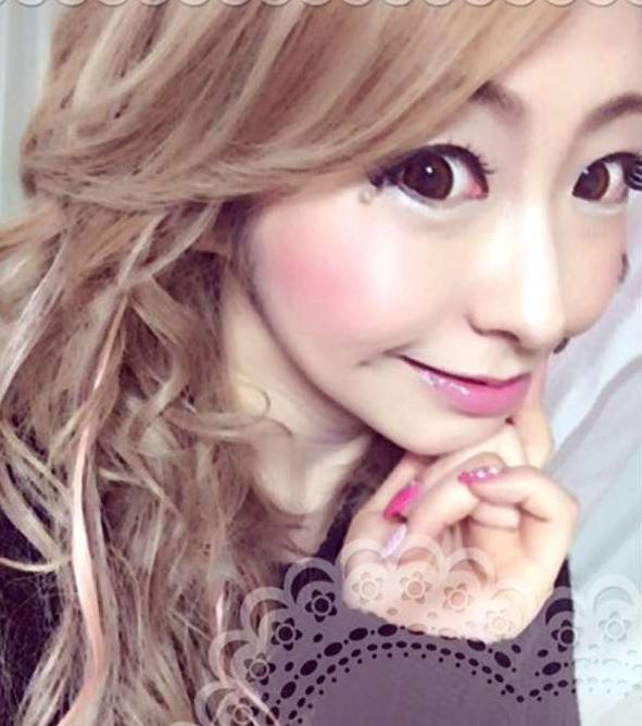 漂亮性感女醫師年收破億曾睡過600多位牛郎,現在模樣驚嚇全網「比阿嬤還老」