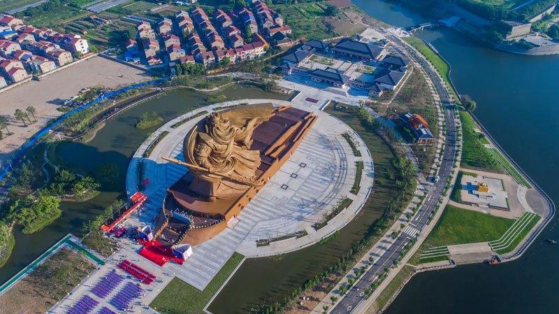 全球最大關公聖像完成！佔地228畝，19層樓高，耗資15億，內部竟還另有乾坤