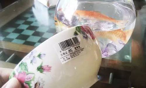 囤了太多的乳液和護手霜，過期了就只能丟掉！？別浪費了，它們還有「大妙用」