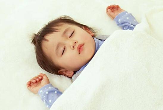 返老還童的「睡覺法」，竟然越睡越年輕，也不再失眠了！