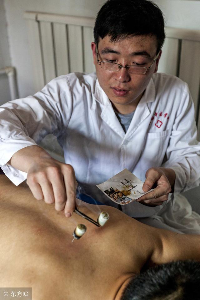 人體自帶的3個「消炎穴」，常按不上火，可惜識貨的人太少！