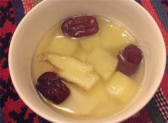 蘋果生吃就白吃了！蘋果煮熟吃，一個月後身體會有可喜的變化，還能有效排出腸胃毒素 