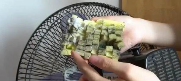 清洗風扇不用拆 「只需一招」把灰塵都擦乾淨！鄰居看了紛紛效仿 