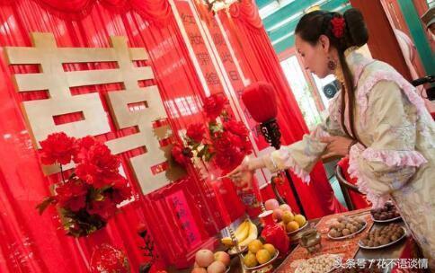 婆婆不伺候兒媳坐月子，送了八百紅包，兒媳回家一趟，淚流滿面