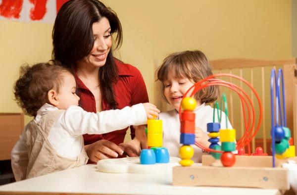 孩子一生必經3次叛逆期，不打不罵，3種教育方式改變孩子一生